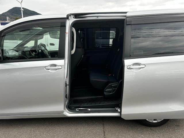 ノア X 純正ナビ バックカメラ ETC 両側/片側電動スライドドア クルーズコントロール スマートキー プッシュスタート 衝突回避軽減 横滑り防止装置 アイドリングストップ ウィンカーミラー 3列シート(36枚目)