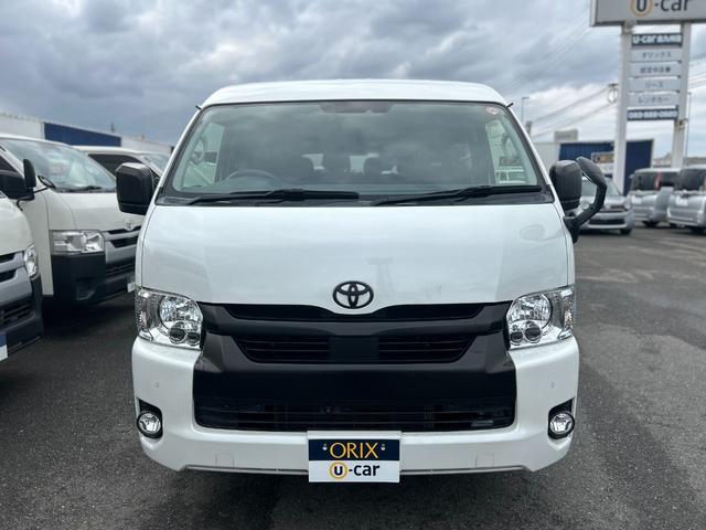 ハイエースワゴン ＧＬ　片側電動スライドドア　盗難防止装置　衝突回避軽減　横滑り防止装置　スマートキー　プッシュスタート　３列シート　パワステ　パワーウィンドウ　ＡＢＳ（4枚目）