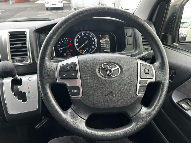 ハイエースワゴン ＧＬ　片側電動スライドドア　盗難防止装置　衝突回避軽減　横滑り防止装置　スマートキー　プッシュスタート　３列シート　パワステ　パワーウィンドウ　ＡＢＳ（17枚目）