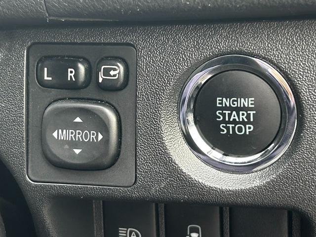 ハイエースワゴン ＧＬ　片側電動スライドドア　盗難防止装置　衝突回避軽減　横滑り防止装置　スマートキー　プッシュスタート　３列シート　パワステ　パワーウィンドウ　ＡＢＳ（21枚目）