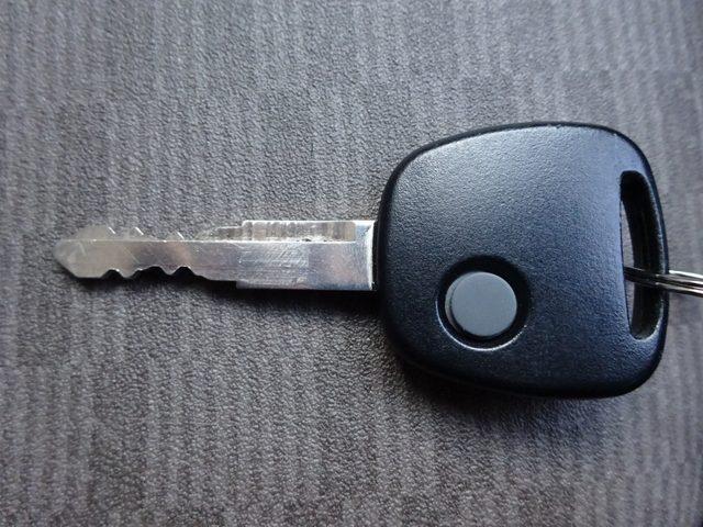 エブリイ ＰＡリミテッド　キーレス　ＥＴＣ　衝突回避軽減　横滑り防止装置　両側スライドドア　パワステ　パワーウィンドウ　ＡＢＳ（14枚目）