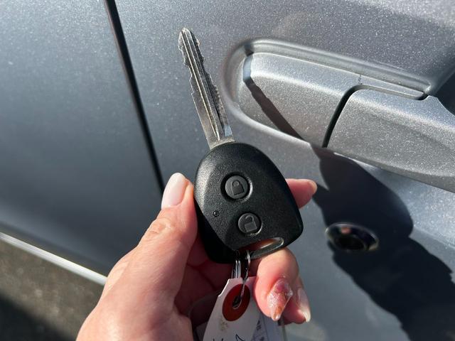 ムーヴ L SAIII 純正ナビ ETC キーレス 衝突回避軽減 横滑り防止装置 アイドリングストップ ベンチシート CD パワステ パワーウィンドウ ABS(9枚目)