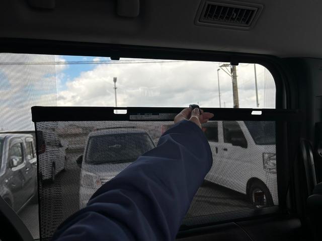 �u�㕔���ȁv���[���J�[�e������������Ă��܂��I�ԓ��ł�����������������J�b�g��