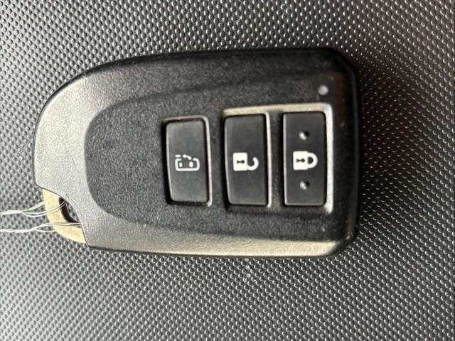 ハイエースワゴン グランドキャビン　ナビ　全方位カメラ　ＥＴＣ　スマートキー　前後クリアランスソナー　パワースライドドア　衝突回避軽減　横滑り防止装置　車線逸脱警報（5枚目）