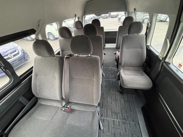 ハイエースワゴン グランドキャビン　ナビ　全方位カメラ　ＥＴＣ　スマートキー　前後クリアランスソナー　パワースライドドア　衝突回避軽減　横滑り防止装置　車線逸脱警報（24枚目）