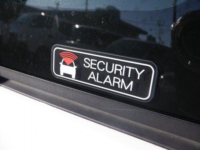 ムーヴキャンバス ストライプスＧ　バックカメラ　両側電動スライドドア　シートヒーター　スマートキー　プッシュスタート　盗難防止装置　衝突回避軽減　横滑り防止装置　アイドリングストップ　ベンチシート　ＰＳ　ＰＷ（4枚目）