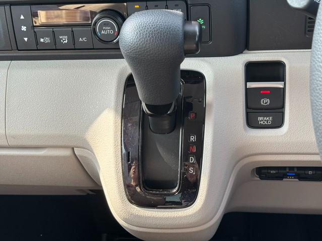 Ｎ－ＢＯＸ ベースグレード　純正ナビ　ＥＴＣ　スマートキー　バックカメラ　純正ＴＶ　クルーズコントロール　衝突回避軽減　横滑り防止装置　ＬＥＤヘッドライト　ウィンカーミラー　プッシュスタート（10枚目）