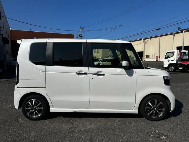 Ｎ－ＢＯＸカスタム 　ナビ　バックカメラ　ＥＴＣ　両側／片側電動スライドドア　シートヒーター　スマートキー　プッシュスタート　クルーズコントロール　衝突回避軽減　横滑り防止装置　純正アルミホイール　ＬＥＤヘッドライト（7枚目）