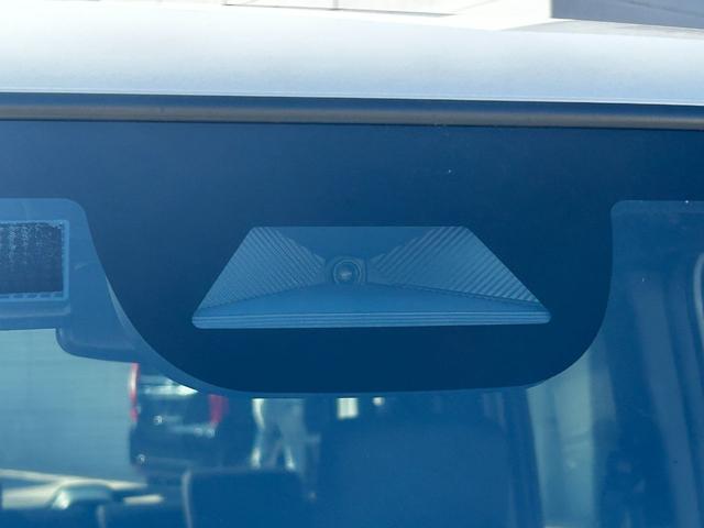 Ｎ－ＢＯＸカスタム 　ナビ　バックカメラ　ＥＴＣ　両側／片側電動スライドドア　シートヒーター　スマートキー　プッシュスタート　クルーズコントロール　衝突回避軽減　横滑り防止装置　純正アルミホイール　ＬＥＤヘッドライト（8枚目）