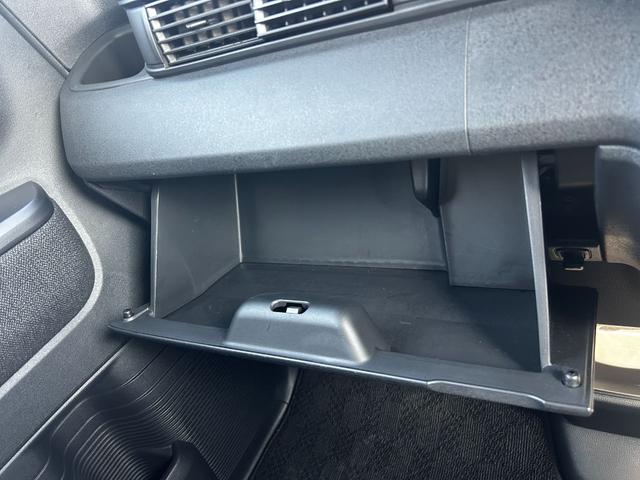 Ｎ－ＢＯＸカスタム 　ナビ　バックカメラ　ＥＴＣ　両側／片側電動スライドドア　シートヒーター　スマートキー　プッシュスタート　クルーズコントロール　衝突回避軽減　横滑り防止装置　純正アルミホイール　ＬＥＤヘッドライト（29枚目）