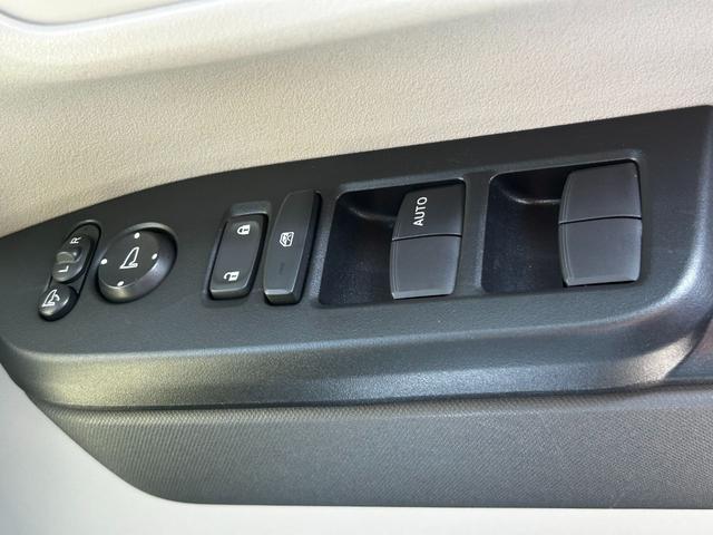 Ｎ－ＢＯＸ 　ナビ　バックカメラ　ＥＴＣ　両側／片側電動スライドドア　スマートキー　プッシュスタート　クルーズコントロール　衝突回避軽減　横滑り防止装置　ベンチシート　ウィンカーミラー　ＬＥＤヘッドライト（27枚目）