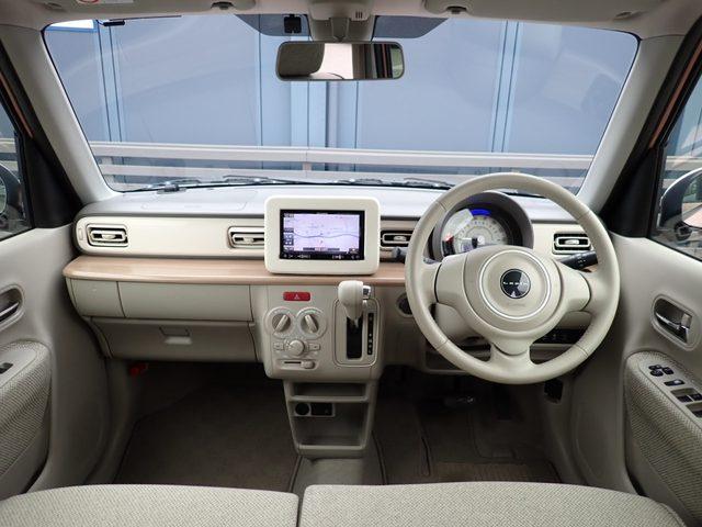 アルトラパン Ｓ　ナビ　バックカメラ　ＥＴＣ　ＴＶ　シートヒーター　スマートキー　プッシュスタート　衝突回避軽減　横滑り防止装置　アイドリングストップ　パワステ　パワーウィンドウ　ＡＢＳ（2枚目）