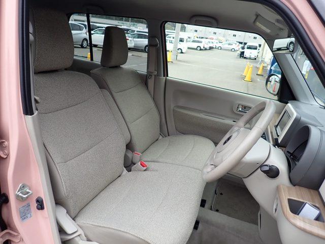 アルトラパン Ｓ　ナビ　バックカメラ　ＥＴＣ　ＴＶ　シートヒーター　スマートキー　プッシュスタート　衝突回避軽減　横滑り防止装置　アイドリングストップ　パワステ　パワーウィンドウ　ＡＢＳ（7枚目）