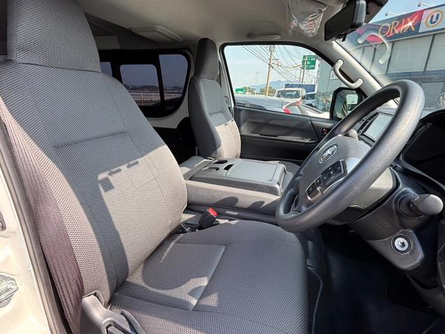 ハイエースバン ＤＸ　ＧＬパッケージ　★ナビ　キーレス　ＥＴＣ　パノラマビューモニター　衝突回避軽減　横滑り防止装置　ＡＢＳ　ＰＳ　ＰＷ（5枚目）