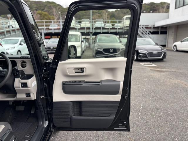 Ｎ－ＢＯＸ ベースグレード　ナビ　ＥＴＣ　　スマートキー　バックカメラ　両側スライドドア／片側電動スライドドア　クルーズコントロール　純正フロアマット　ＬＥＤヘッドライト（14枚目）