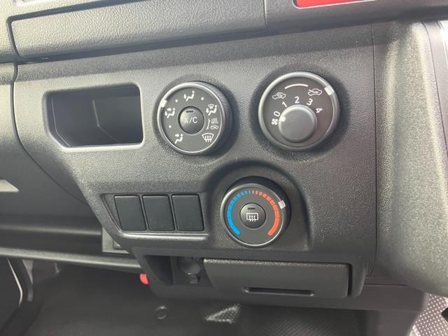 ハイエースバン ロングＤＸ　ナビ　キーレス　衝突回避軽減　横滑り防止装置　両側スライドドア　ＰＳ　ＰＷ　ＡＢＳ（16枚目）