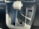 シフトレバーはハンドルの横にあるので切り替えも楽ちん☆