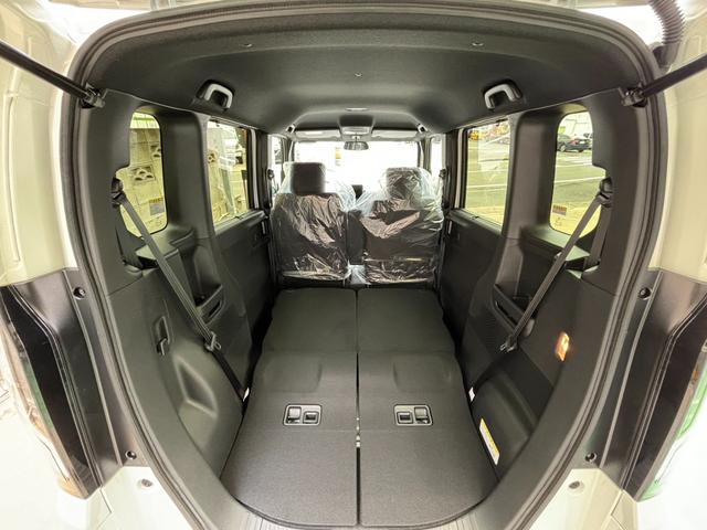 Ｎ－ＢＯＸカスタム ベースグレード　オプションカラー　新車（17枚目）