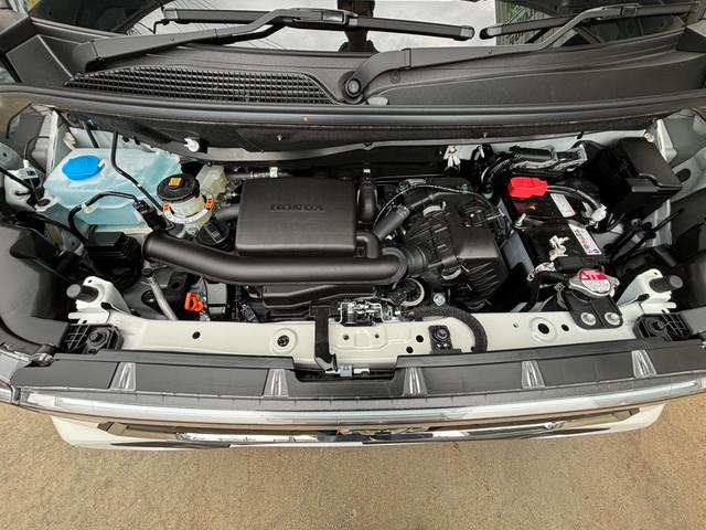 Ｎ－ＢＯＸカスタム ベースグレード　オプションカラー　新車（30枚目）