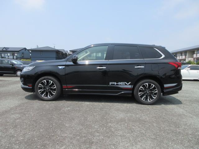 アウトランダーＰＨＥＶ Ｇナビパッケージ　２年保証　ディスプレイオーディオ　全周囲モニター　ブラインドスポットモニター　ＬＥＤライト　ＥＴＣ　Ｐバックドア　衝突軽減ブレーキ　シートヒーター（17枚目）