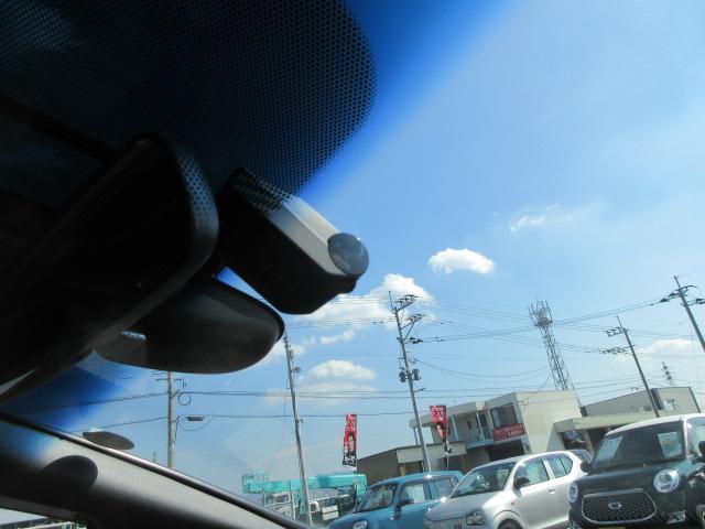 フィットハイブリッド Ｓ　ホンダセンシング　２年保証　メモリーナビ　フルセグ　バックカメラ　ホンダセンシング　ＬＥＤヘッドライト　ＥＴＣ　ドラレコ（13枚目）