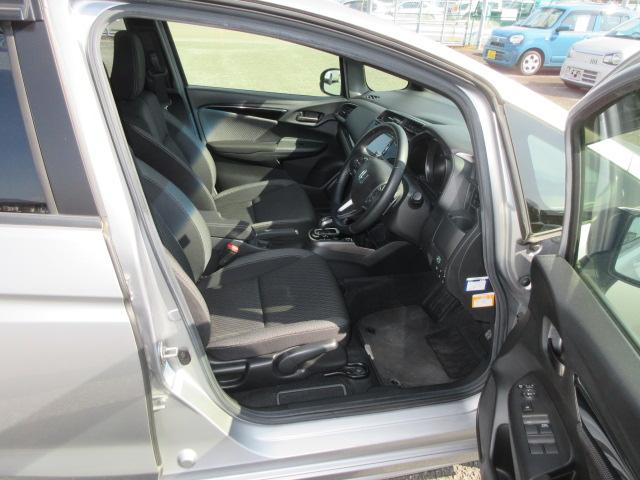 フィットハイブリッド Ｓ　ホンダセンシング　２年保証　メモリーナビ　フルセグ　バックカメラ　ホンダセンシング　ＬＥＤヘッドライト　ＥＴＣ　ドラレコ（16枚目）