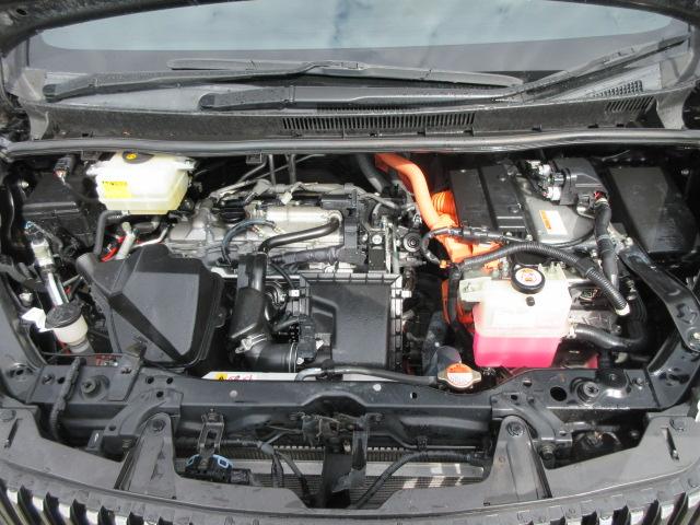 エスクァイア ハイブリッドＧｉ　２年保証　メモリーナビ　フルセグ　バックカメラ　トヨタセーフティセンス　シートヒーター　ＬＥＤヘッドライト　ドラレコ　ＥＴＣ　１７インチアルミホイール（5枚目）