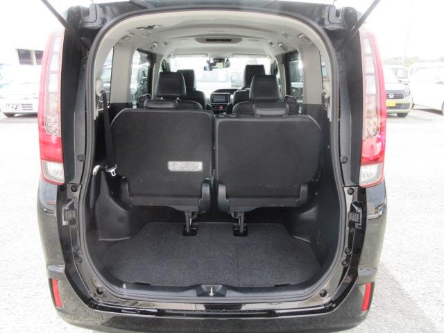 エスクァイア ハイブリッドＧｉ　２年保証　メモリーナビ　フルセグ　バックカメラ　トヨタセーフティセンス　シートヒーター　ＬＥＤヘッドライト　ドラレコ　ＥＴＣ　１７インチアルミホイール（18枚目）