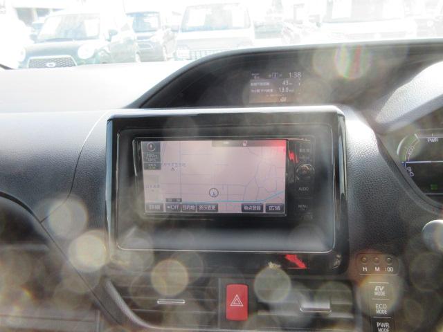 ヴォクシー ハイブリッドＺＳ　２年保証　メモリーナビ　フルセグ　バックカメラ　ＴＯＹＯＴＡセーフティセンス　ＬＥＤライト　ＥＴＣ　片側電動スライドドア（10枚目）