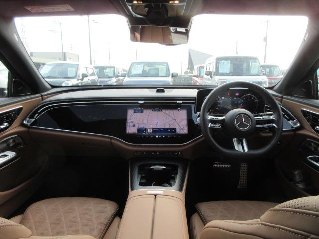 Ｅクラスステーションワゴン Ｅ２００ステーションワゴンアバギャルドＡＭＧラインＰ　デジタルインテリアＰ　レザーエクスクルーシブＰ　アドバンスＰ　ＢＳＭ．ＨＵＤ　３６０カメラ　Ｐゲート　レザーエアシート　パノラマルーフ（3枚目）