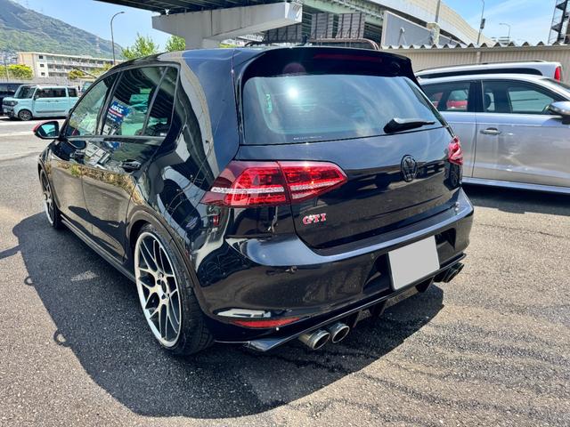 ゴルフＧＴＩ ベースグレード　車高調　鍛造ＡＷ　エアロ　レムスＭＦ　ドラレコ　サブコン　禁煙（5枚目）