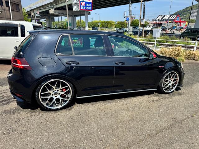 ゴルフＧＴＩ ベースグレード　車高調　鍛造ＡＷ　エアロ　レムスＭＦ　ドラレコ　サブコン　禁煙（7枚目）