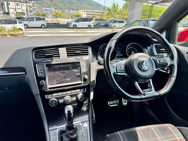 ゴルフＧＴＩ ベースグレード　車高調　鍛造ＡＷ　エアロ　レムスＭＦ　ドラレコ　サブコン　禁煙（11枚目）