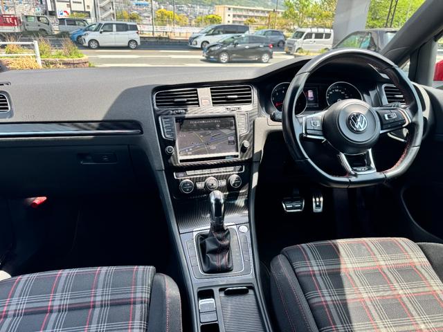 ゴルフＧＴＩ ベースグレード　車高調　鍛造ＡＷ　エアロ　レムスＭＦ　ドラレコ　サブコン　禁煙（14枚目）