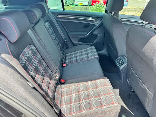 ゴルフＧＴＩ ベースグレード　車高調　鍛造ＡＷ　エアロ　レムスＭＦ　ドラレコ　サブコン　禁煙（19枚目）