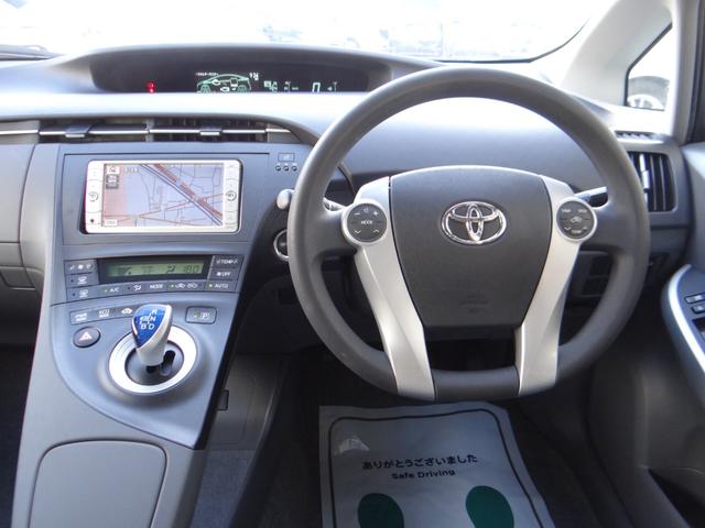 プリウス Ｌ　ＳＤナビ　ワンセグ　ＤＶＤ再生　バックカメラ　ハイブリッドバッテリーリビルド済　ＥＴＣ車載器　スマートキー　盗難防止装置　オートエアコン（5枚目）