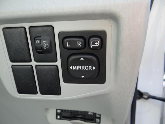 プリウス Ｓ　ＨＤＤナビ　地デジワンセグ　ハイブリッドバッテリーリビルド済　バックカメラ　ＥＴＣ車載器　スマートキー　プッシュスタート　オートエアコン（9枚目）