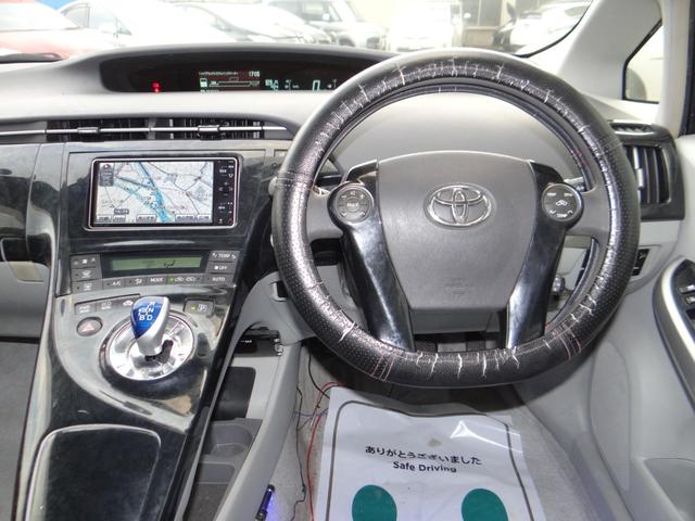 プリウス Ｓ　ＨＤＤナビ　地デジフルセグ　ハイブリッドバッテリーリビルド済　Ｂｌｕｅｔｏｏｔｈ　ＤＶＤ再生　ＥＴＣ車載器　盗難防止装置　フォグランプ　社外アルミホイール　スマートキー　オートエアコン（5枚目）