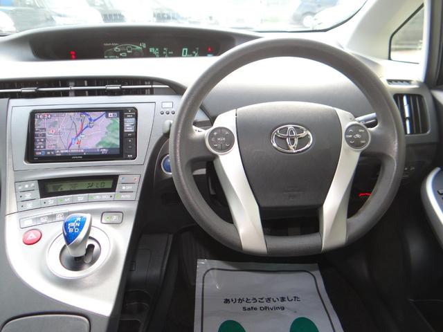 プリウス Ｌ　後期型　ＳＤナビ　フルセグＴＶ　ハイブリッドバッテリーリビルド済　ＥＴＣ車載器　アルミホイール　フォグランプ　オートエアコン（5枚目）