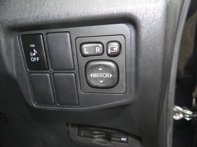 プリウス Ｓ　後期型　オーディオ　ハイブリッドバッテリーリビルド済　ＨＩＤライト　スマートキー　プッシュスタートボタン　アルミホイール　オートエアコン（9枚目）