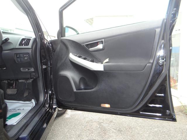 プリウス Ｓ　後期型　オーディオ　ハイブリッドバッテリーリビルド済　ＨＩＤライト　スマートキー　プッシュスタートボタン　アルミホイール　オートエアコン（10枚目）