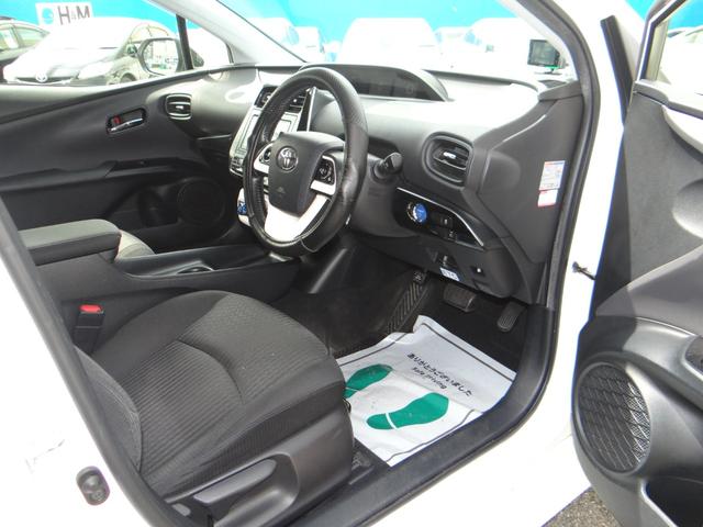 プリウス Ｓ　ＳＤナビ　地デジフルセグ　ハイブリッドバッテリーリビルド済　Ｂｌｕｅｔｏｏｔｈ　バックカメラ　ＥＴＣ車載器　スマートキー　盗難防止装置　オートエアコン（21枚目）