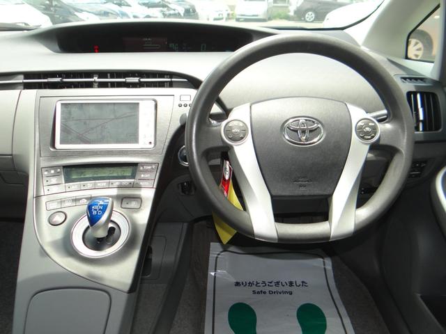 プリウス Ｓツーリングセレクション　ＳＤナビ　地デジワンセグ　ハイブリッドバッテリーリビルド済　バックカメラ　ＥＴＣ車載器　スマートキー　盗難防止装置　アルミホイール　オートエアコン（5枚目）