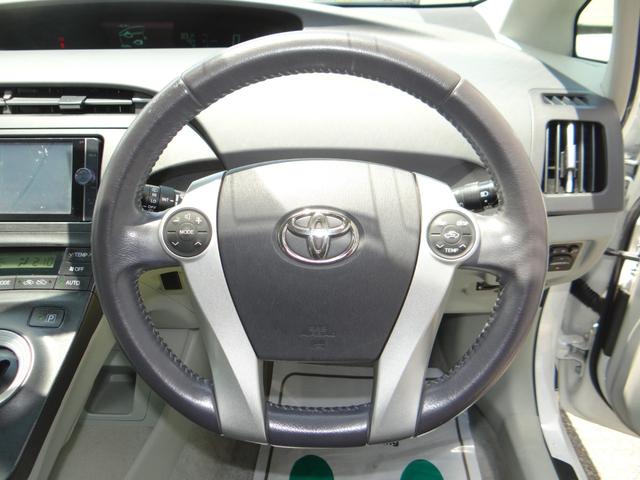 プリウス Ｓツーリングセレクション　ＳＤナビ　地デジフルセグ　ハイブリッドバッテリーリビルド済み　バックカメラ　Ｂｌｕｅｔｏｏｔｈ　ＥＴＣ車載器　スマートキー　盗難防止装置　アルミホイール（5枚目）