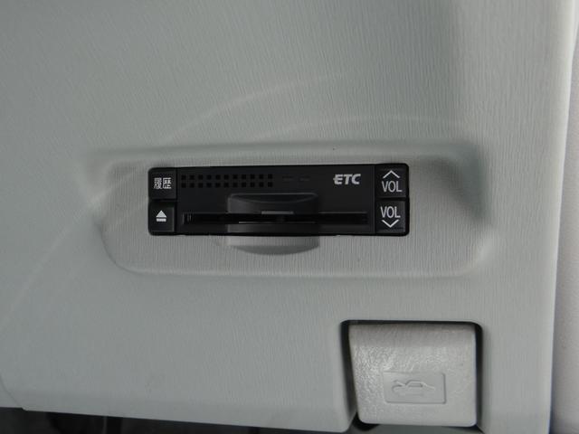 プリウス Ｓツーリングセレクション　ＳＤナビ　地デジフルセグ　ハイブリッドバッテリーリビルド済み　バックカメラ　Ｂｌｕｅｔｏｏｔｈ　ＥＴＣ車載器　スマートキー　盗難防止装置　アルミホイール（23枚目）