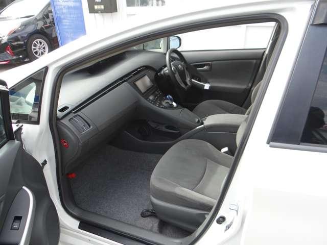 近隣のお客様は総額の費用で購入頂けます。県外のお客様は陸送費と県外登録費用が掛かります。全国どこでも販売陸送が可能です。福岡、長崎、熊本、大分、鹿児島、宮崎、首都圏、大阪、愛知など。