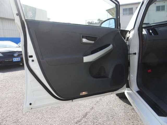 ローンが不安な方は当店ホームページにて事前審査も可能です。当店はお支払いについてもご購入前よりしっかりサポートさせていただきます。お気軽にご相談ください！