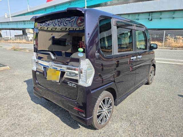 タント カスタムＲＳ　ＳＡ　純正ナビ　フルセグ　バックカメラ　両側パワースライドドア　オートエアコン　スマートキー　プッシュスタート　純正アルミホイール　　衝突安全ブレーキ　ステアリングスイッチ　ＥＴＣ　オートエアコン　ＵＳＢ（9枚目）