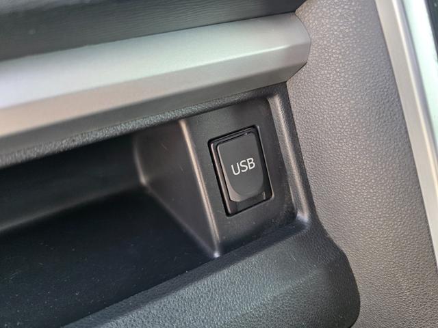 タント カスタムＲＳ　ＳＡ　純正ナビ　フルセグ　バックカメラ　両側パワースライドドア　オートエアコン　スマートキー　プッシュスタート　純正アルミホイール　　衝突安全ブレーキ　ステアリングスイッチ　ＥＴＣ　オートエアコン　ＵＳＢ（20枚目）