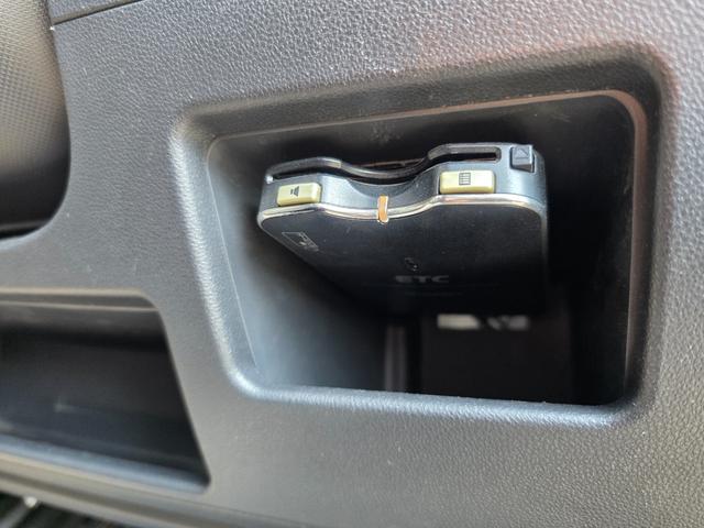 タント カスタムＲＳ　ＳＡ　純正ナビ　フルセグ　バックカメラ　両側パワースライドドア　オートエアコン　スマートキー　プッシュスタート　純正アルミホイール　　衝突安全ブレーキ　ステアリングスイッチ　ＥＴＣ　オートエアコン　ＵＳＢ（26枚目）